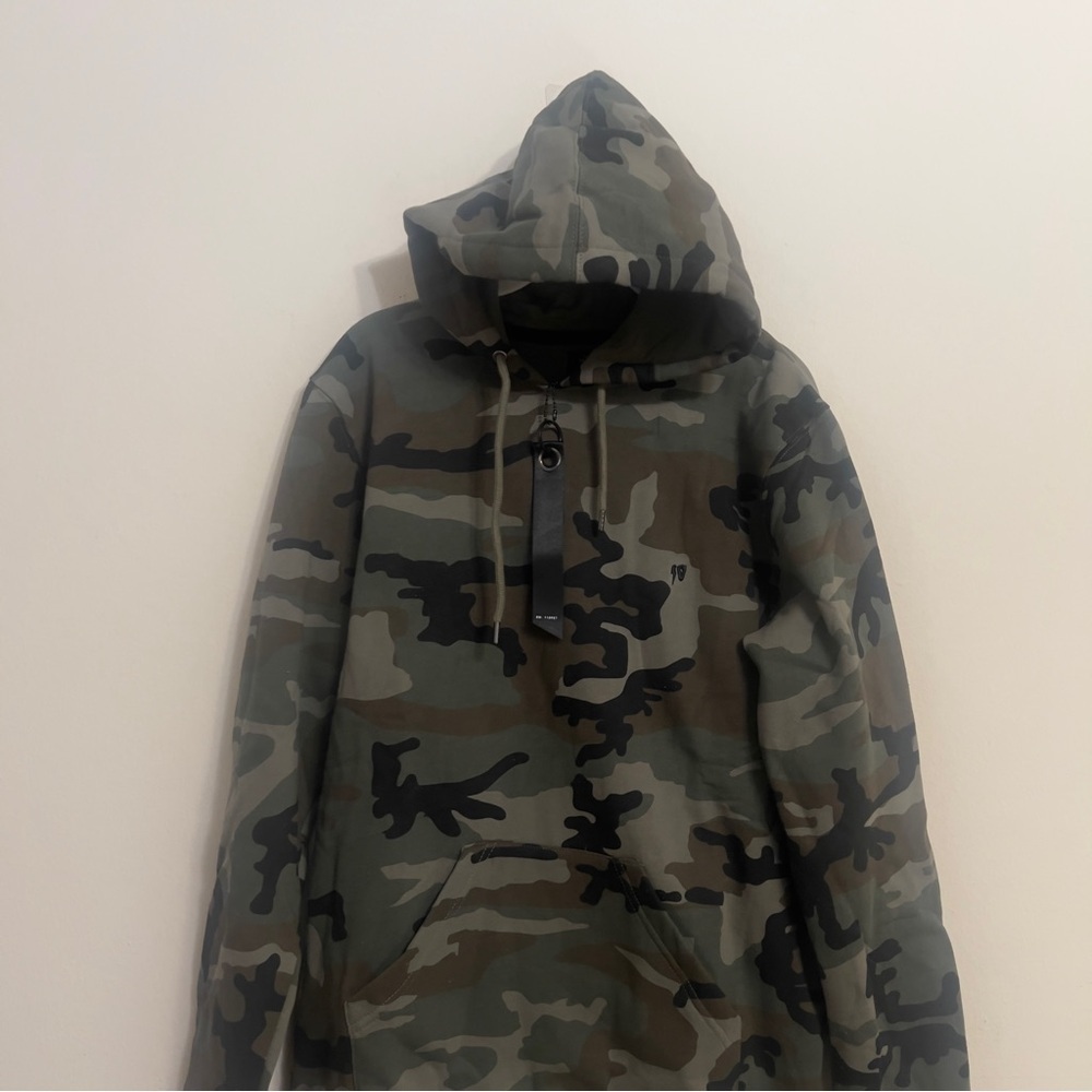 10.Deep Military Camo Patchwork Fleece Hoodie Size M NWT - Picture 2 of 8